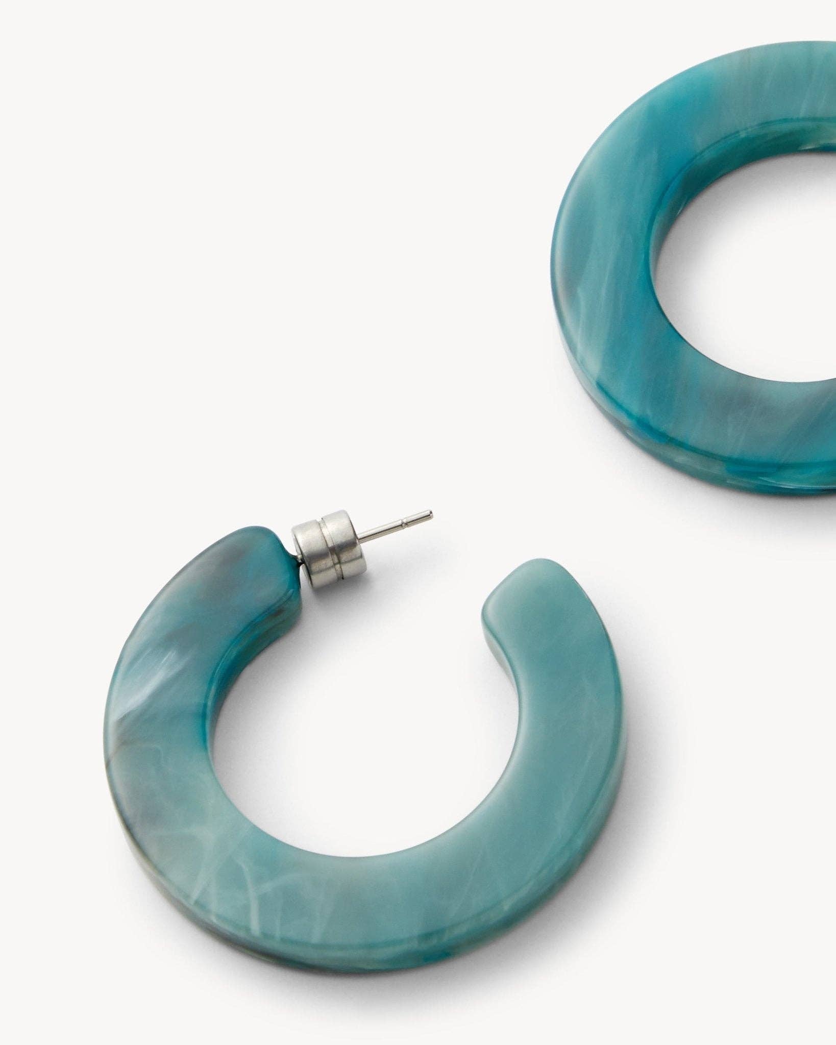 Kate Hoops in Jadeite