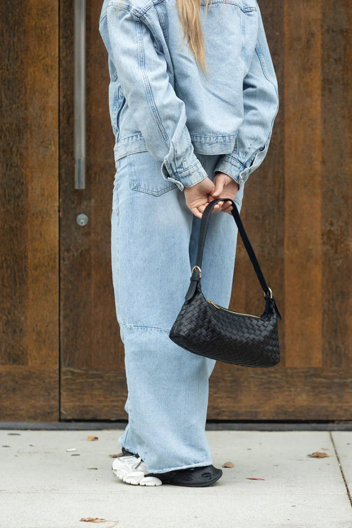 Risa Rhea Woven Shoulder Bag Black