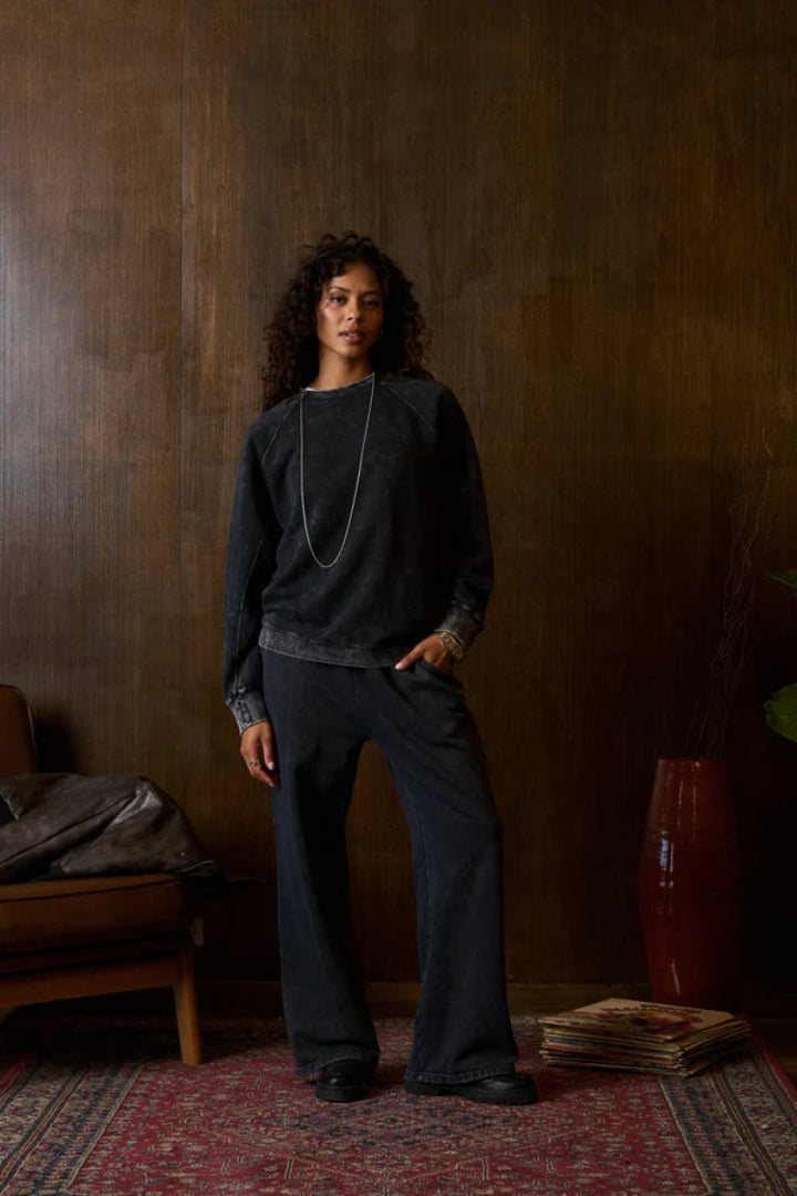 Kuwalla OOO Raglan Crew