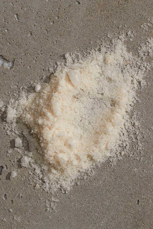 Om Organics Vanilla Moon Soothing Bath Soak - Full Size 630g