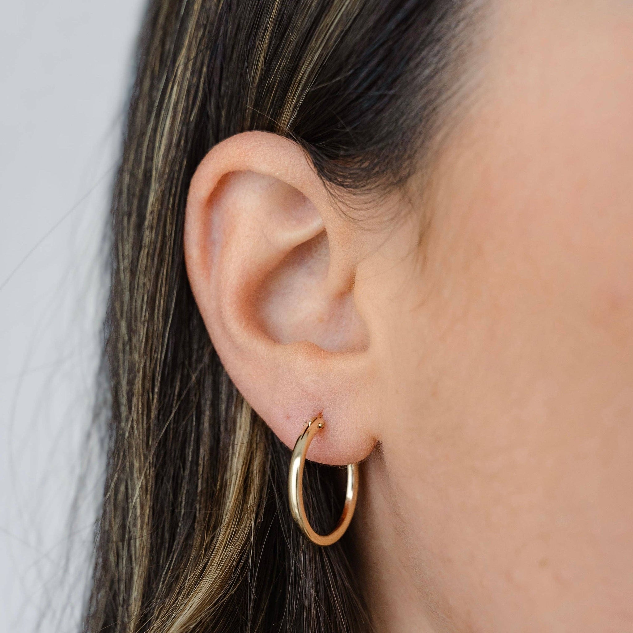 Petite Gold Essential Hoops