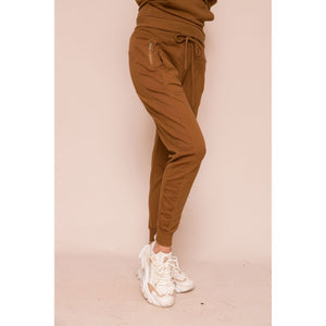 Suzy D Ultimate Joggers Fall Collection