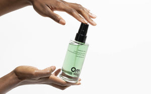 Om Organics Mini Spirulina Tonic Clarifying Face Mist