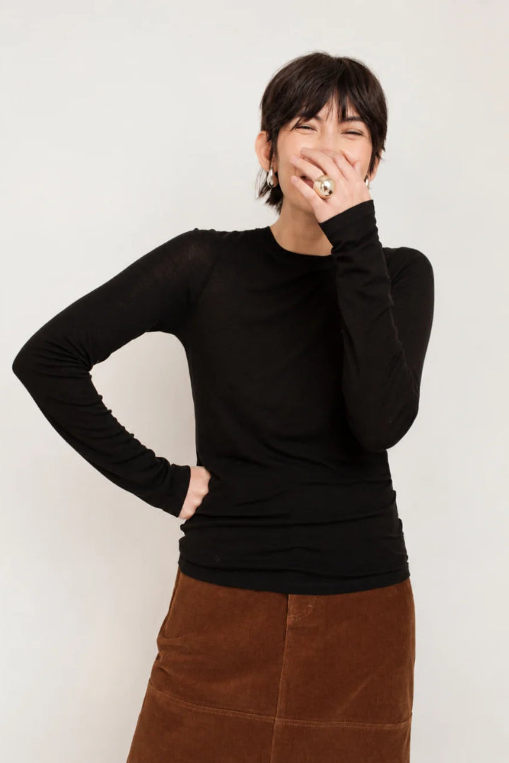 Paper Label Bree Slim Crew Black