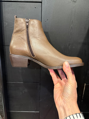 Elodie Krust Boot Marron
