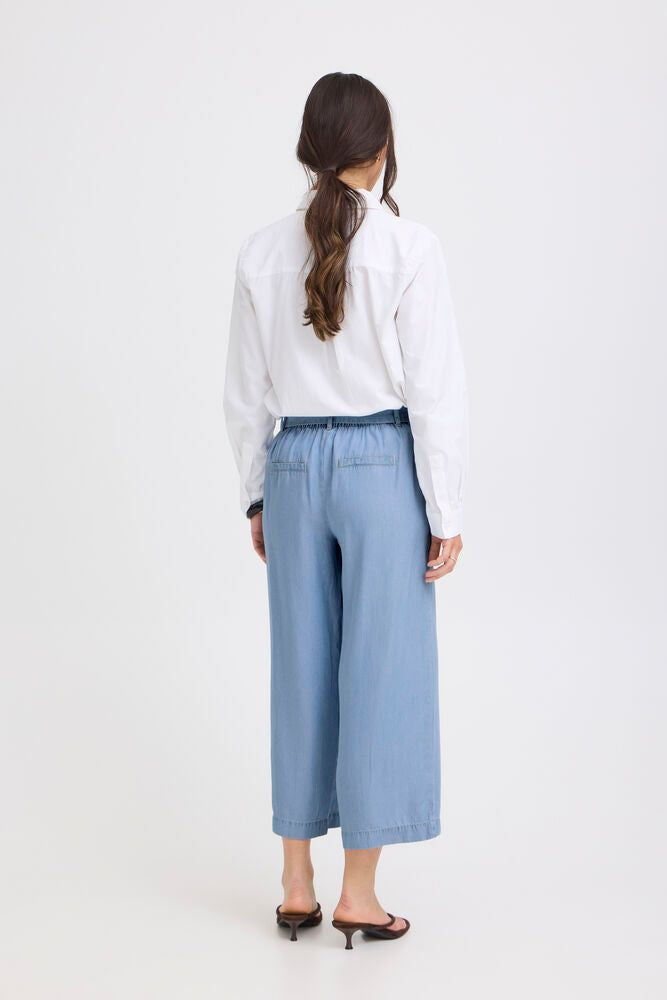 B Young BYKosmo Crop Pants Light Blue Denim