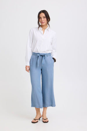B Young BYKosmo Crop Pants Light Blue Denim