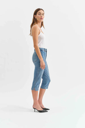 Daze Midtown High Rise Capris Text Me