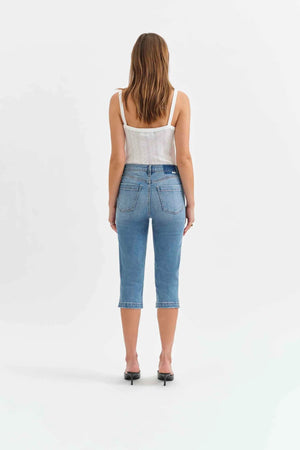 Daze Midtown High Rise Capris Text Me