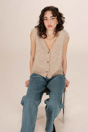 Grace & Mila Santa Sleeveless Cardigan Beige