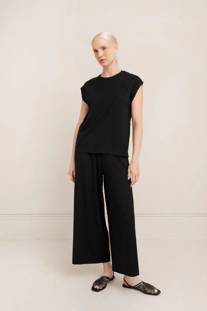 Paper Label Tilda Sleeveless Shirt