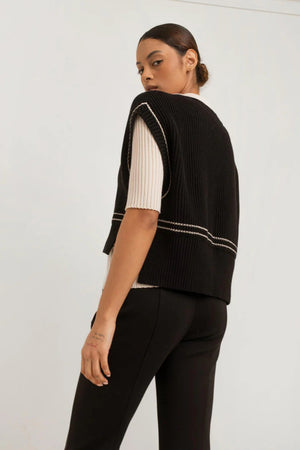Paper Label Ash Vest Black