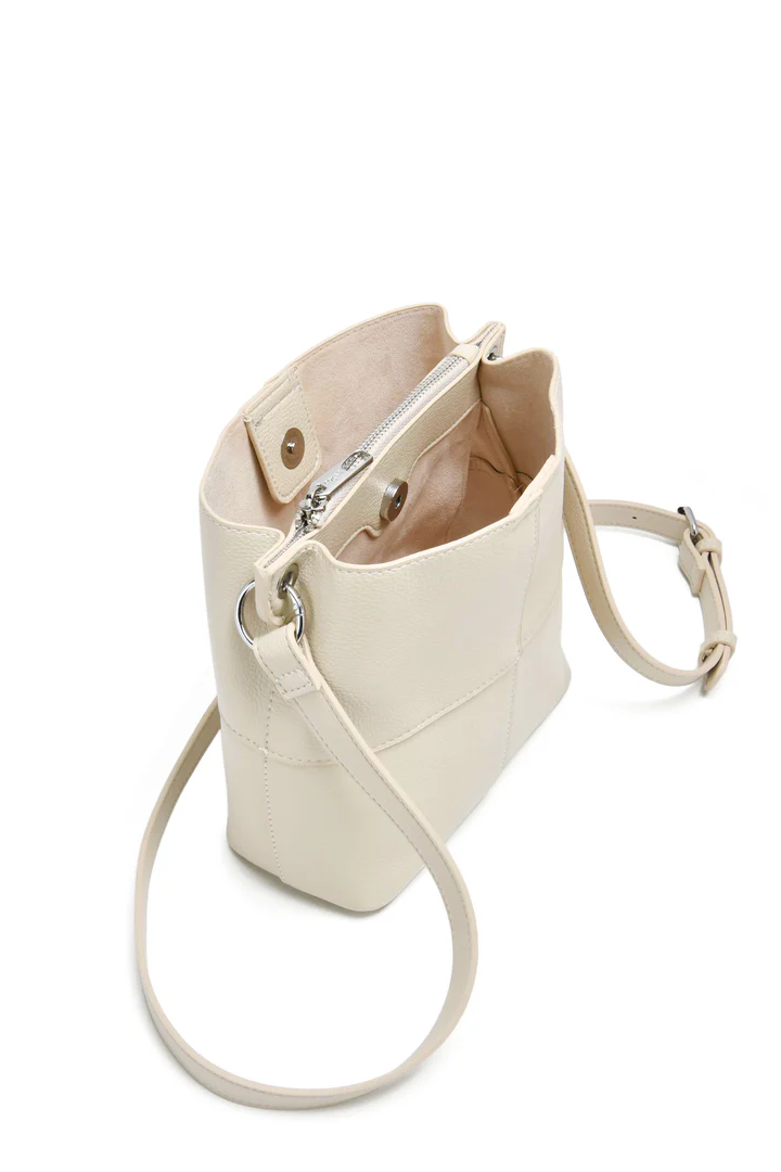 Colab Tyn Crossbody Bone