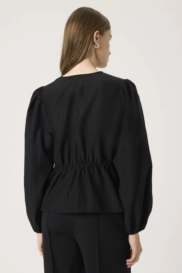 Soaked In Luxury SLCendra Blouse Black