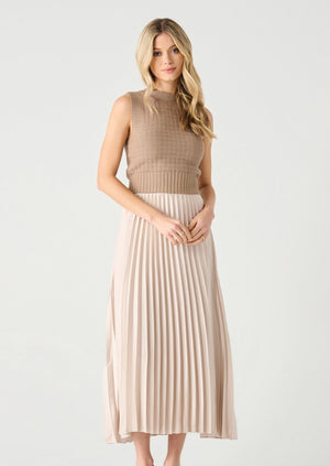 Black Tape Pull On Pleated Maxi Skirt Champagne