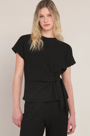 Room 34 Textured Knot Top Black